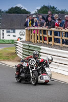 Vintage-motorcycle-club;eventdigitalimages;mallory-park;mallory-park-trackday-photographs;no-limits-trackdays;peter-wileman-photography;trackday-digital-images;trackday-photos;vmcc-festival-1000-bikes-photographs